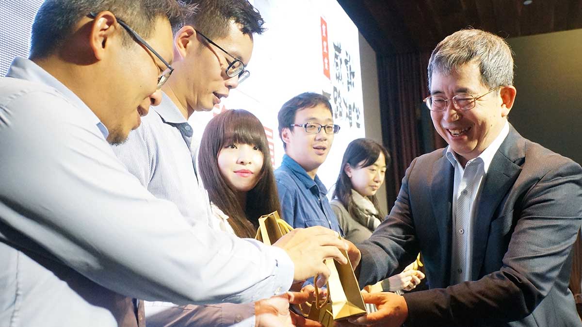 HONEY HOPE HONESTY ENTERPRISE Year-End Party | MOCS 7