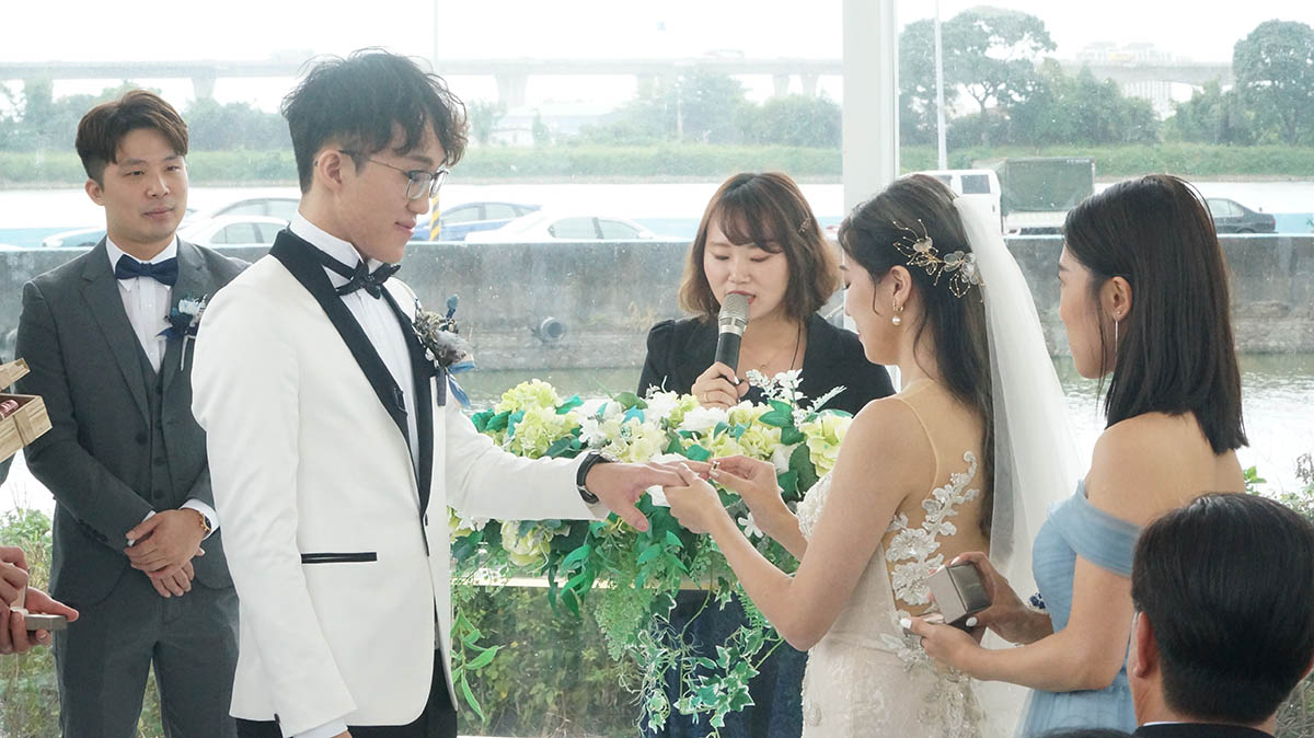 Wedding Host Market Price | MOCS 2