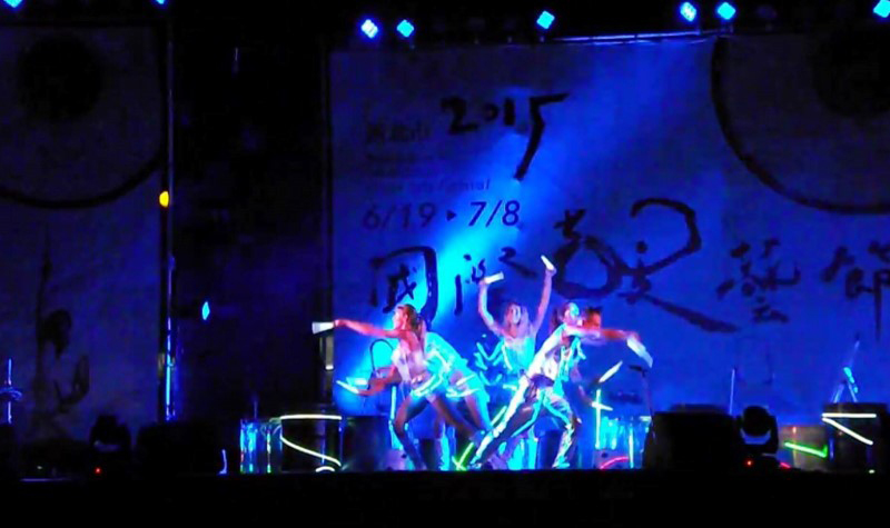 LED幻鼓團 | 神秘花園馬戲團LED幻鼓秀 1